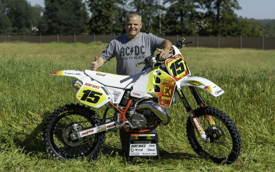 CR500 Dirt Bike Magazine Build